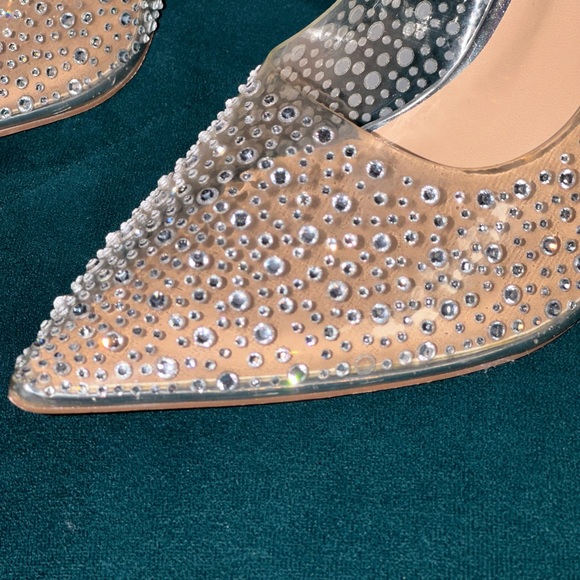 Brand New Steve Madden Kaiden Pump!! - Picture 3 of 6